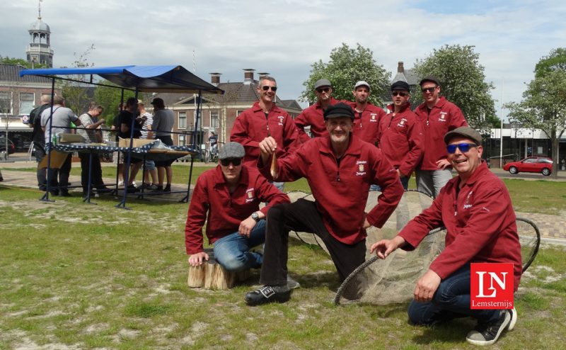 “Lemster Jongens” uniform gekleed