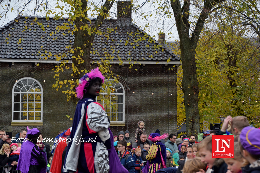 Scholen halen streep door Zwarte Piet