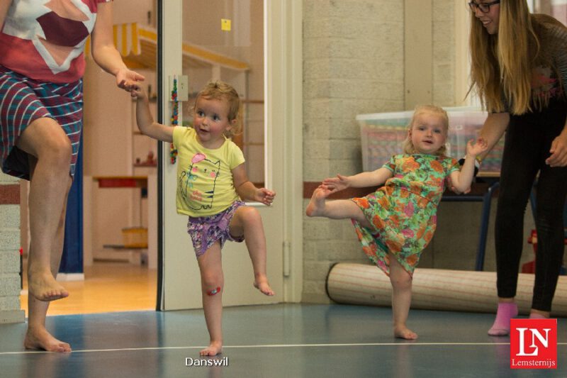 Gezellig dansen met Tomke!