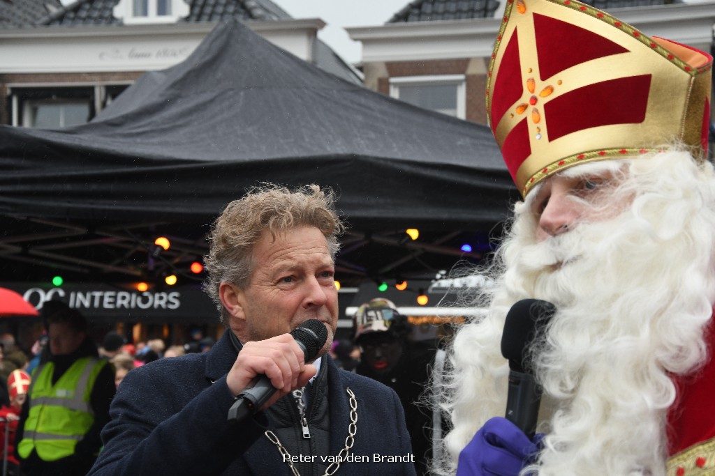 Fotoreeks: blije gezichten tijdens sinterklaas intocht