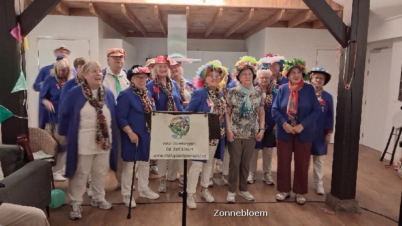 Zonnebloem Lemmer met vakantie