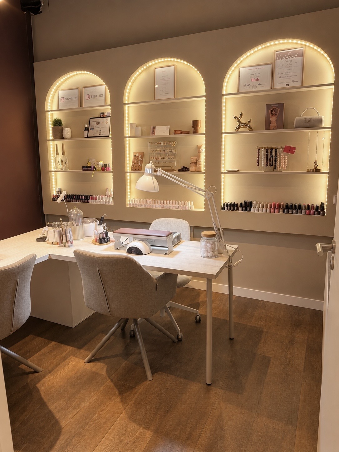 Collega gezocht! Vacature nagelstyliste