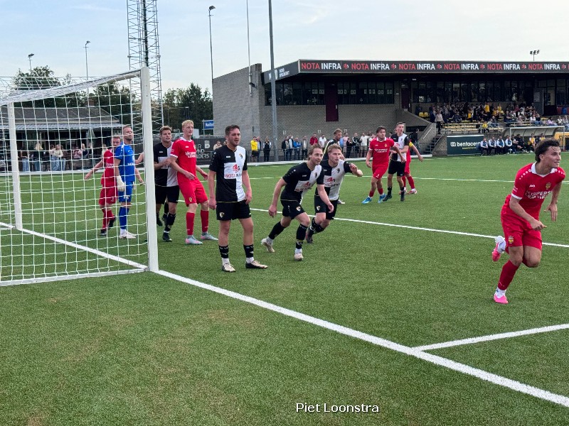 FC Lemmer doet zichzelf tekort tegen Sneek Wit Zwart